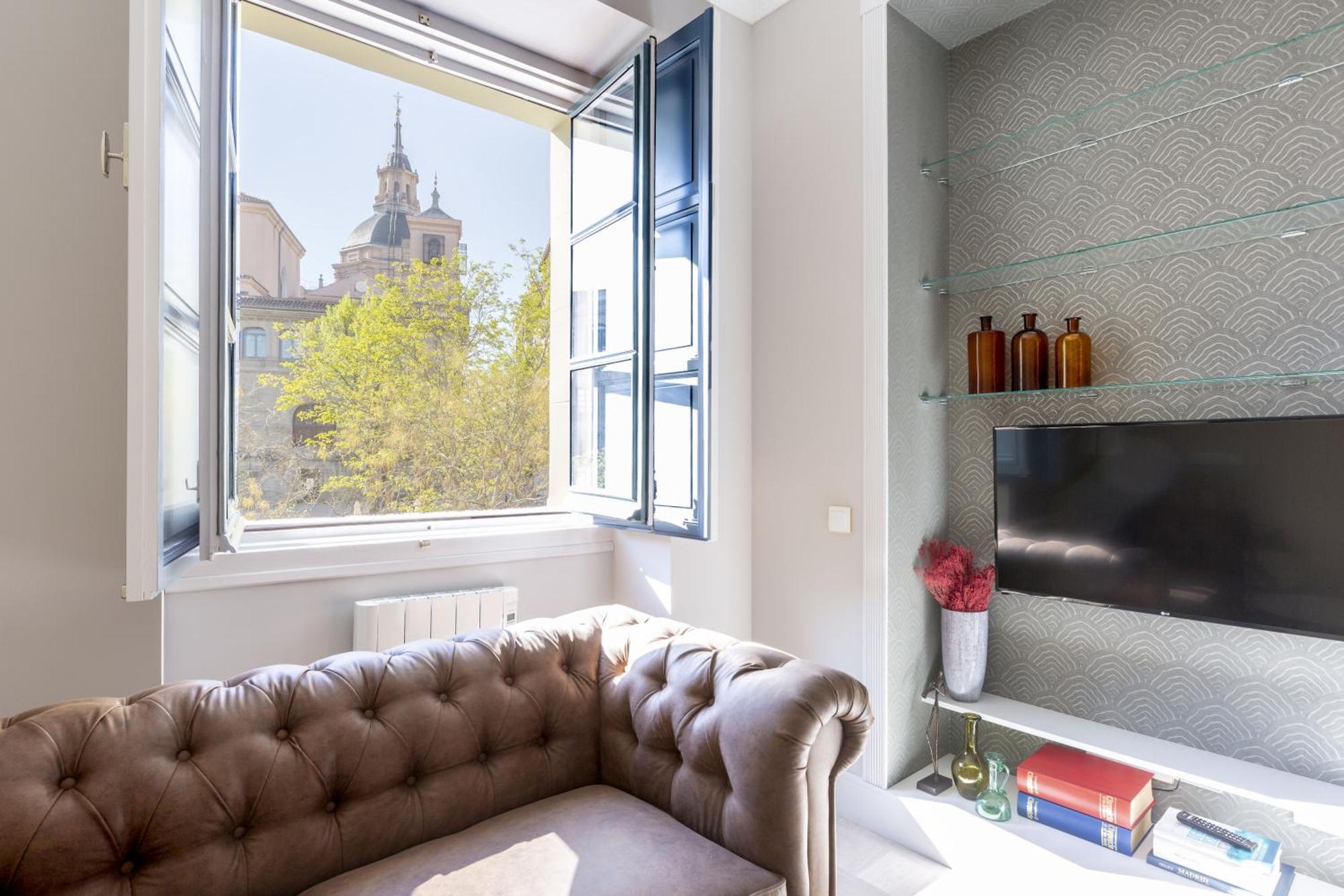Precioso Apt En La Plaza De La Paja Latina Madrid Bagian luar foto