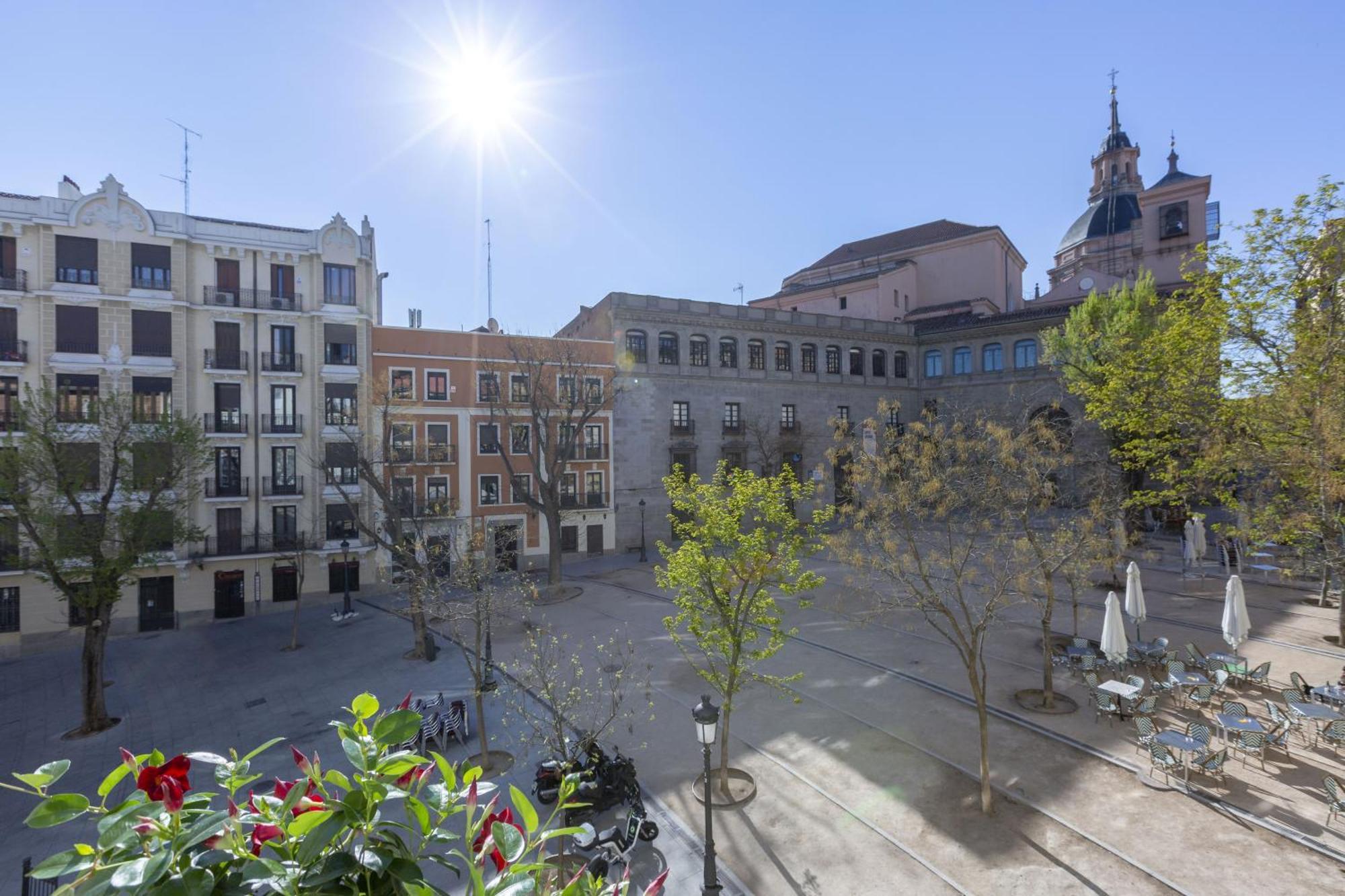 Precioso Apt En La Plaza De La Paja Latina Madrid Bagian luar foto